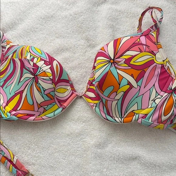 NWOT. Kate Spade New York Underwire Bikini Women’s Swim Top. Colorful, Pink. M. - Picture 7 of 8